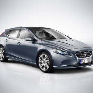 VOLVO -V40